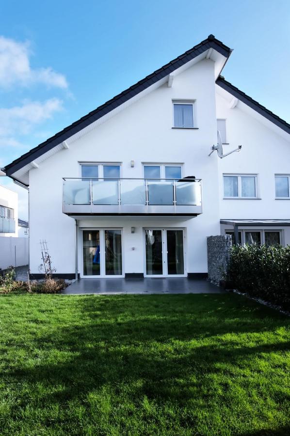 Modern Wohnen I Smart Tv I Terrasse I 2X Parkplatz I 2 Schlafzimmer I 6 Schlafplaetze Bad Oeynhausen Eksteriør bilde
